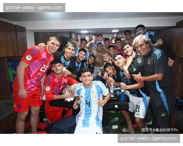 南美锦标赛决赛：阿根廷队逆转巴西队，时隔十二年再度夺冠